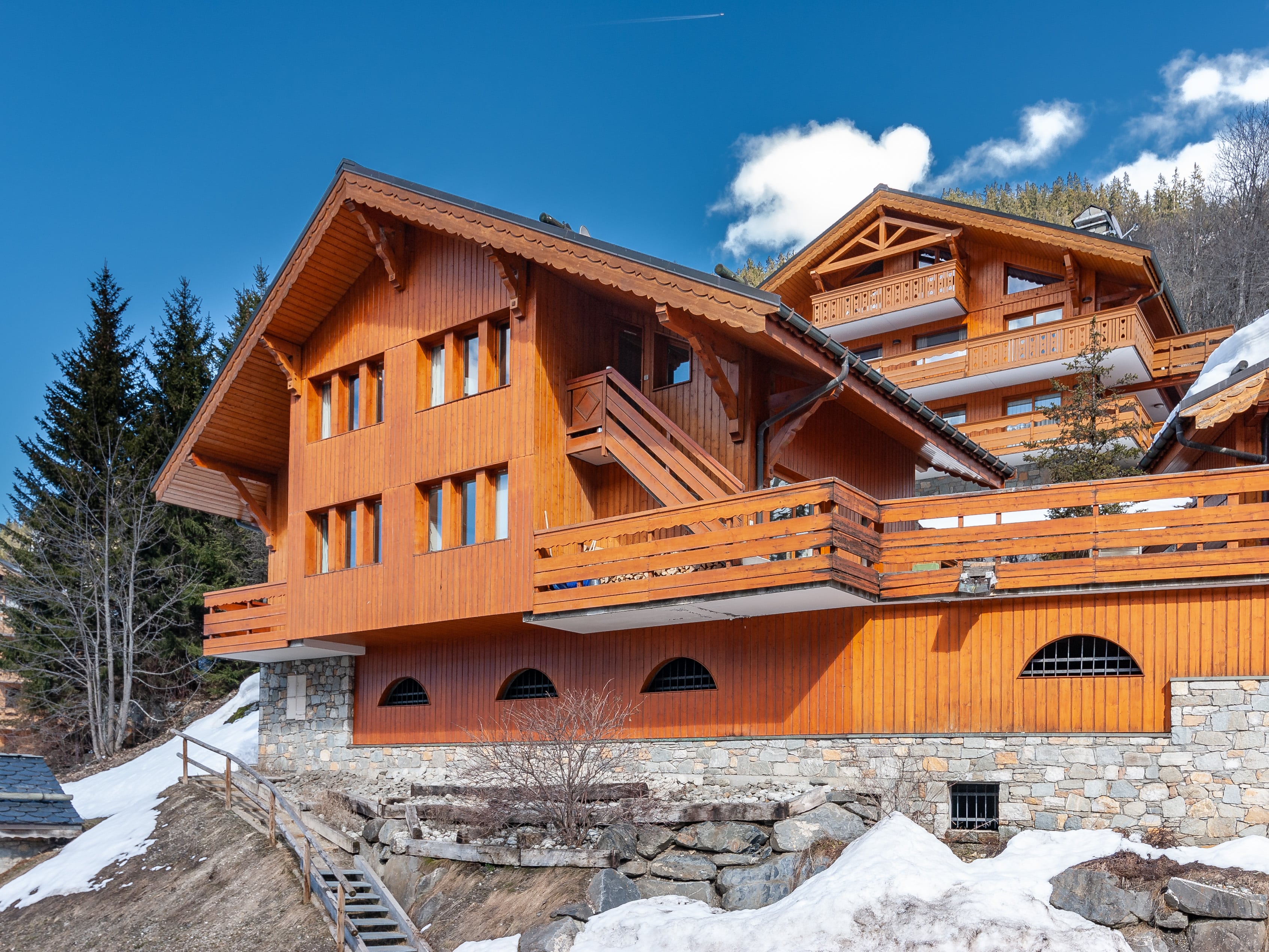 Chalet luxe vendu par Leggett Immobilier en Savoie dans les Alpes